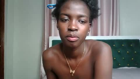 Snapshot of _pretty_savage chatting on March 19, 2026, 4:33 pm savage online show from March 19, 2026, 4:33 pm