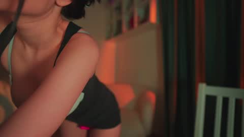 Eva online show from January 10, 2025, 11:50 pm