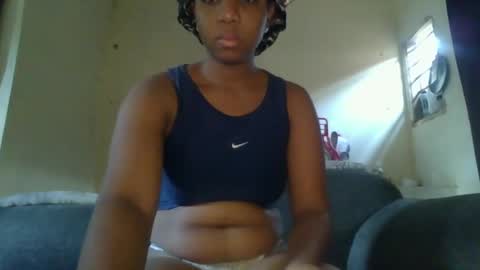 Snapshot of _queen_s chatting on January 21, 2025, 7:04 am queen online show from January 21, 2025, 7:04 am