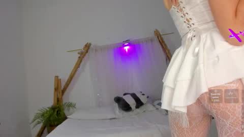 Moon online show from February 12, 2026, 8:59 pm