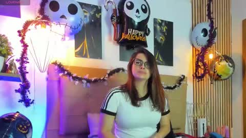 SAMANTHA FOX online show from October 24, 2025, 11:17 am