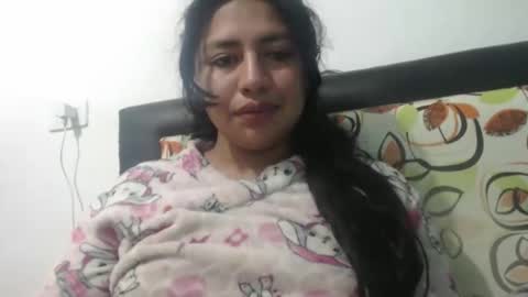 _samarahot online show from November 24, 2025, 3:06 am