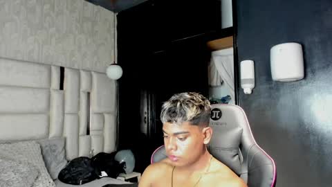 _sammy_ice online show from January 14, 2025, 7:27 am