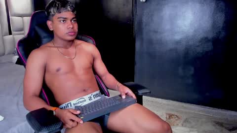 _sammy_ice online show from January 18, 2025, 6:13 am