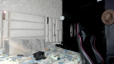 _sammy_ice online show from February 23, 2025, 2:46 pm