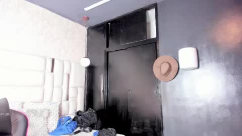 _sammy_ice online show from March 6, 2025, 2:19 am