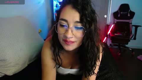 Snapshot of _santalove_ chatting on December 28, 2024, 9:51 pm SantaLove online show from December 28, 2024, 9:51 pm