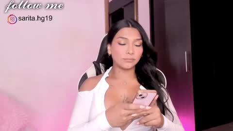 Snapshot of _sara_hernandez chatting on January 11, 2025, 3:13 am Sara intagram online show from January 11, 2025, 3:13 am