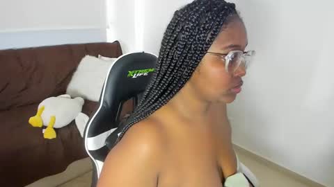 Ms. JONES  online show from February 27, 2025, 2:32 pm