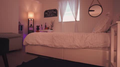 Savii online show from October 15, 2025, 3:23 pm