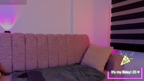 Snapshot of _scarletmoore chatting on May 10, 2026, 5:34 am Scarlett online show from May 10, 2026, 5:34 am