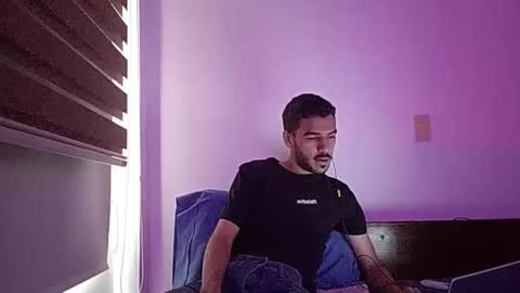 Snapshot of _sebas69 chatting on February 5, 2026, 4:22 pm _sebas69 online show from February 5, 2026, 4:22 pm