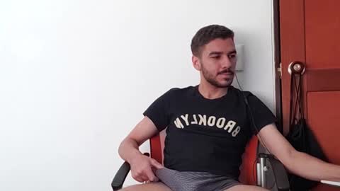 Snapshot of _sebas69 chatting on February 12, 2026, 5:41 pm _sebas69 online show from February 12, 2026, 5:41 pm