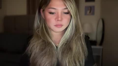 ENAJ online show from April 17, 2026, 6:55 pm