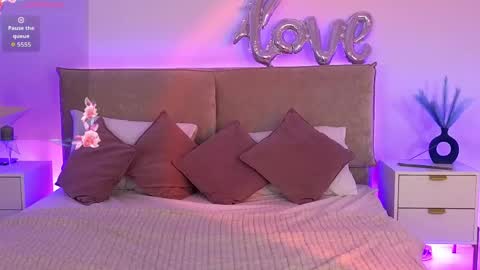 Selestia online show from April 24, 2026, 1:02 pm