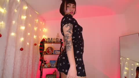 Laura online show from December 15, 2024, 9:03 am