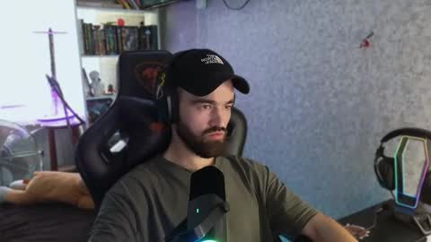 Ask me online show from September 18, 2025, 10:17 am