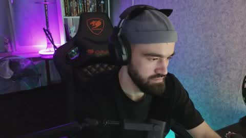 Ask me online show from October 9, 2025, 12:41 am