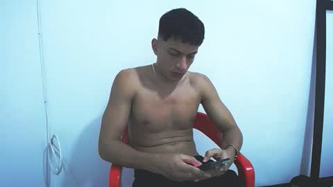 Juan Pablo-independent model online show from January 11, 2026, 12:59 am