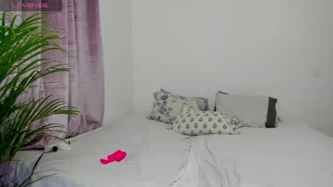 Snapshot of _sexy_star_ chatting on March 8, 2025, 12:55 am E T H A N S T A R online show from March 8, 2025, 12:55 am