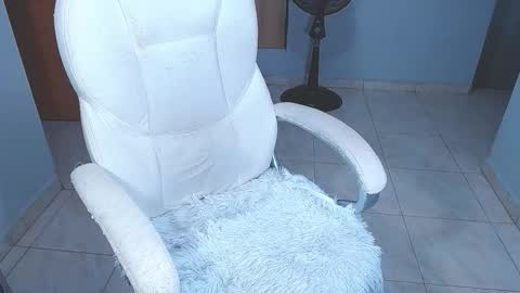 Snapshot of _sexychanel_ chatting on November 9, 2025, 10:41 pm Sara online show from November 9, 2025, 10:41 pm