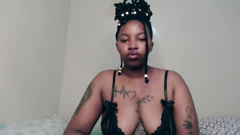 _sexysquirter online show from November 15, 2025, 5:31 pm