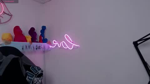 _sharlotte777 online show from November 24, 2025, 2:06 pm