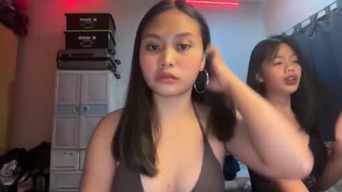 _shinelee online show from April 13, 2026, 10:21 am