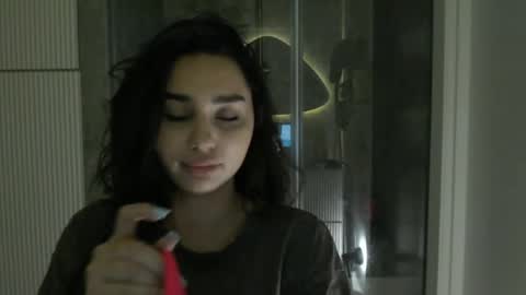 _shynikki online show from April 30, 2026, 4:41 am