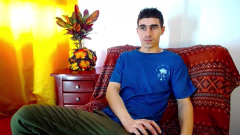 _skyleer_ online show from November 9, 2025, 3:32 pm