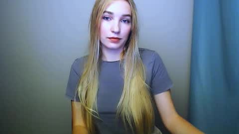 Snapshot of _snow_queen__ chatting on November 28, 2025, 8:00 pm Rachel online show from November 28, 2025, 8:00 pm