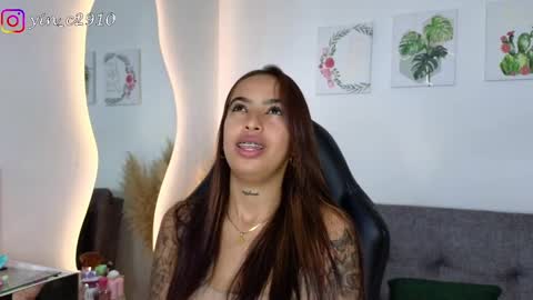 Snapshot of _sophiebrown__ chatting on January 11, 2025, 12:01 am Andrea  The Next Stream  Wednesday online show from January 11, 2025, 12:01 am