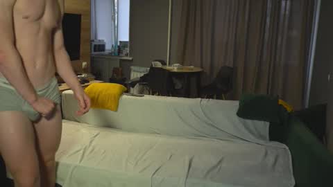 OLIVERpvt is open online show from October 13, 2025, 3:06 am