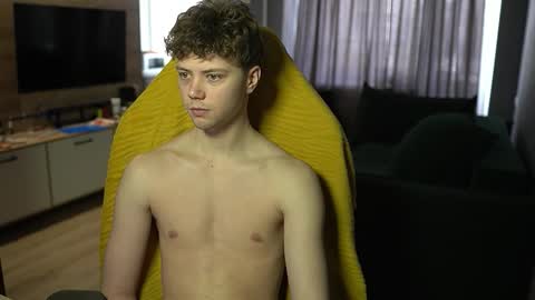 OLIVERpvt is open online show from March 14, 2026, 8:09 am