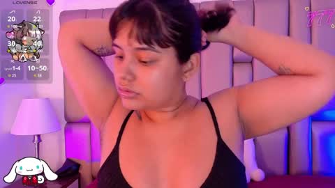 Snapshot of _sowy_venus_ chatting on April 6, 2026, 11:33 am V E N U S online show from April 6, 2026, 11:33 am