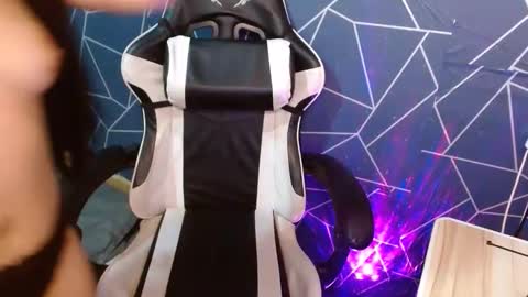 Snapshot of _spicyjane chatting on November 8, 2025, 10:19 pm _spicyjane online show from November 8, 2025, 10:19 pm