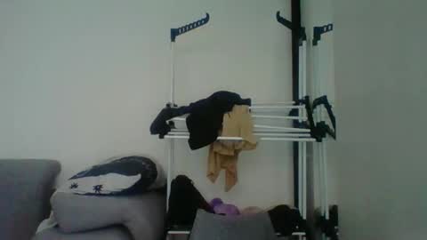 Melisa online show from November 22, 2025, 7:51 am