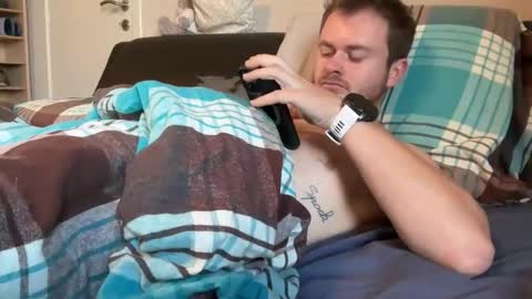 _stevie___ online show from October 12, 2025, 12:37 pm