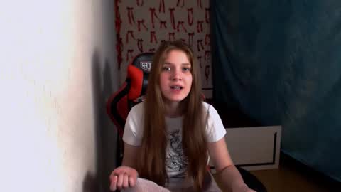 Snapshot of _sweet_foxy_ chatting on December 14, 2025, 8:46 pm Mari online show from December 14, 2025, 8:46 pm