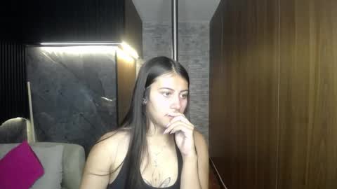 Snapshot of _sweet_lia_ chatting on April 21, 2026, 7:28 pm _sweet_lia_ online show from April 21, 2026, 7:28 pm