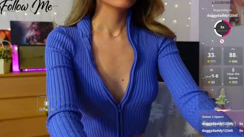 Snapshot of _sweetcams_ chatting on January 23, 2025, 10:54 am Dasha  online show from January 23, 2025, 10:54 am