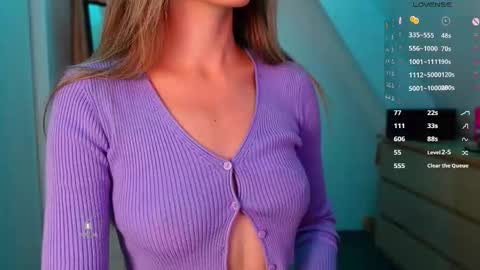 Snapshot of _sweetcams_ chatting on September 16, 2025, 6:03 am Dasha  online show from September 16, 2025, 6:03 am