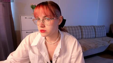 _sweetiemary_ online show from April 5, 2026, 2:53 am