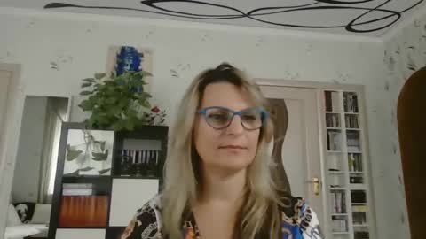 Daria online show from October 14, 2025, 8:48 am