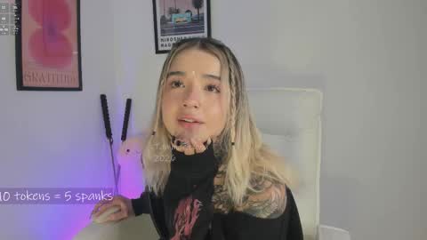 _tammarra_ online show from March 17, 2026, 7:50 pm