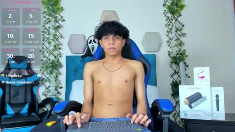 Snapshot of _taylor_black chatting on October 30, 2025, 11:49 pm Taylor online show from October 30, 2025, 11:49 pm