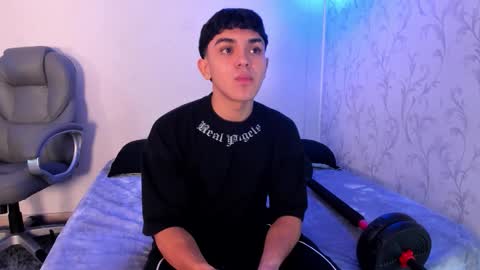 _taylorblack online show from December 21, 2025, 11:28 am