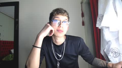 Thomas online show from December 18, 2024, 11:08 pm