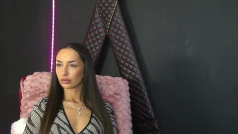 Snapshot of _tiffany_west chatting on May 27, 2026, 4:53 am _tiffany_west online show from May 27, 2026, 4:53 am