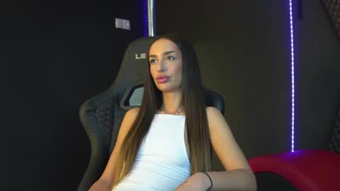 Snapshot of _tiffany_west chatting on June 6, 2026, 6:40 am _tiffany_west online show from June 6, 2026, 6:40 am